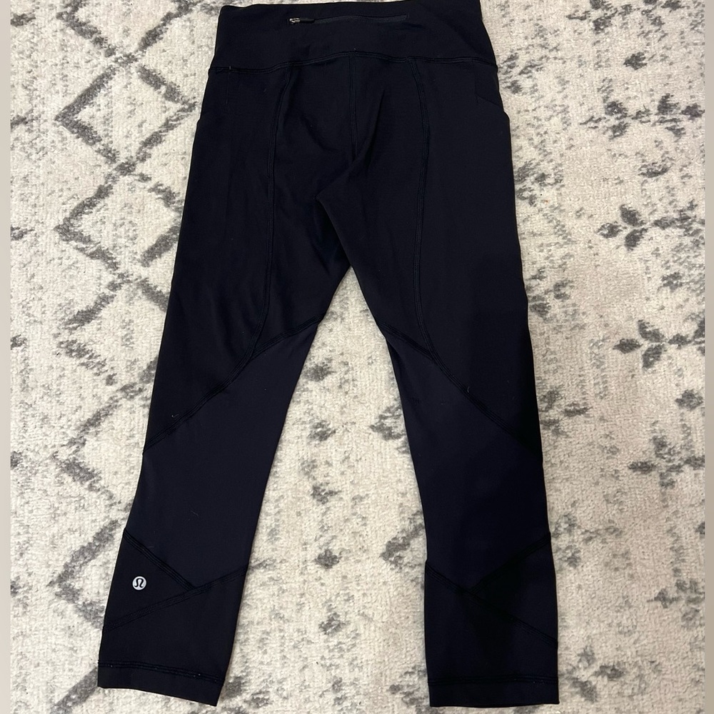 Lululemon Pace Rival Crops Black Size 4 Gently worn